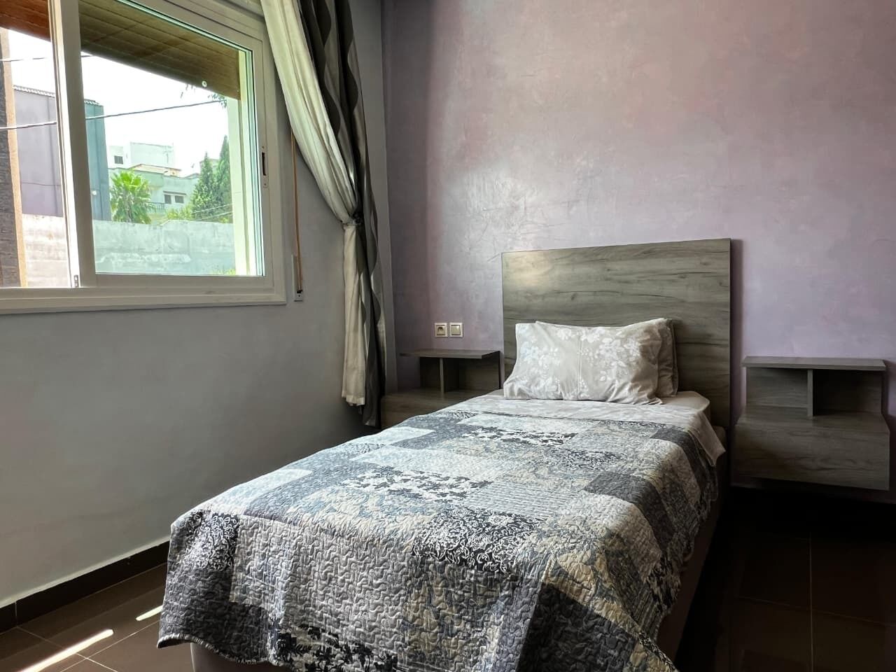 5 bedrooms, desk, iron/ironing board, free WiFi