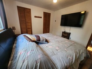 5 makuuhuonetta, silitysrauta/-lauta, Wi-Fi, vuodevaatteet