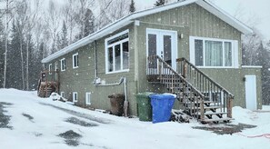 Exterior detail - Upper Floor - Mont-Video (Barraute)