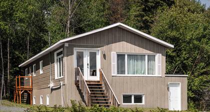 Double House - Mont-Video