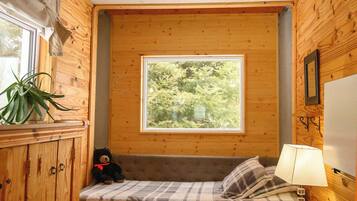 3 soverom, strykejern/-brett, wi-fi og sengetøy