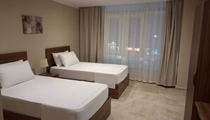 Free WiFi - The Fit Stop Hostel (Red Sea Governorate)