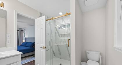 Executive 4BR Home l Monthly Stay Near Richmond l Garage & Office