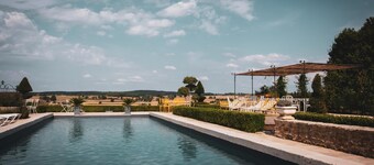 House with swimming pool 5 bedrooms 10 persons