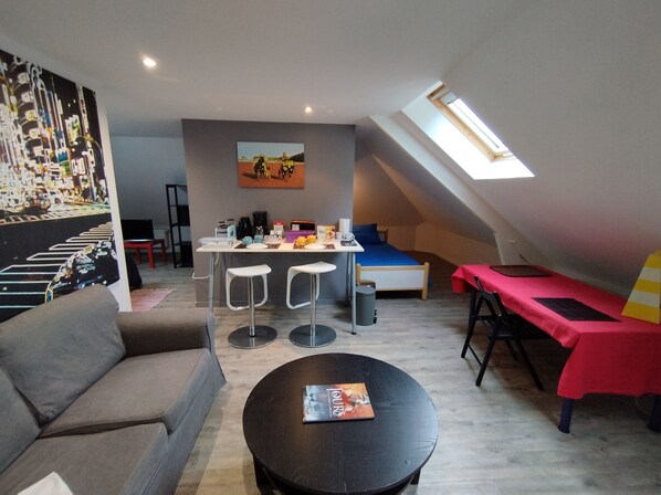 Interior - Les nichoirs - 60m² room in Vouvray - bathroom and separate toilet (Vouvray)
