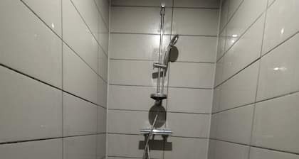Les nichoirs - 60m² room in Vouvray - bathroom and separate toilet