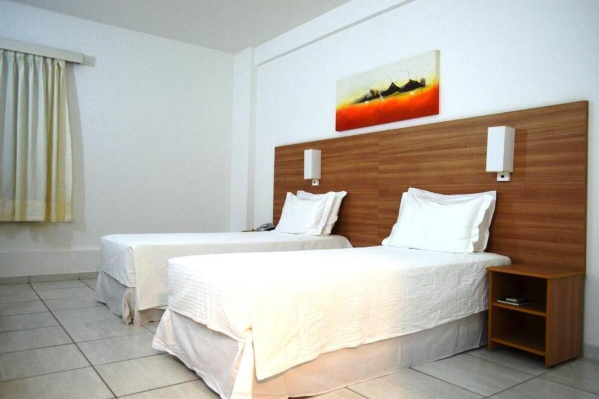 Standard Twin Room | In-room safe, laptop workspace, blackout drapes, free WiFi