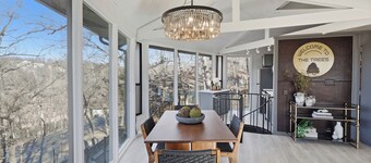Unplug, Unwind, Welcome to the Treehouse