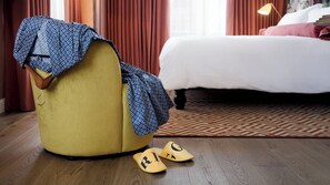 Room - Cozy Gallery Suite | Gym Access | Onsite Bar | Near Capitol & Dining! (Washington)