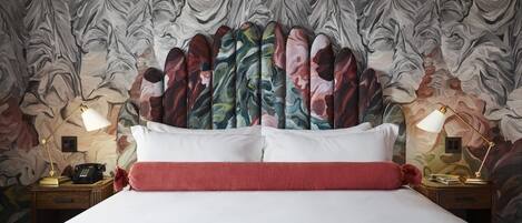 Silitysrauta/-lauta, ilmainen Wi-Fi, vuodevaatteet