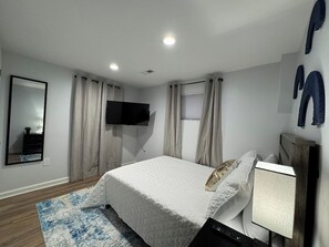 2 bedrooms, iron/ironing board, free WiFi, bed sheets