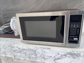 Shared Dormitory, 1 Bedroom | Microwave