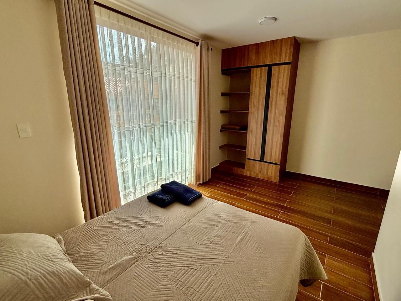 1 chambre, fer et planche à repasser, Wi-Fi, draps fournis