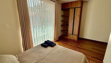 1 chambre, fer et planche Ă repasser, Wi-Fi, draps fournis