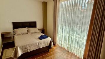 Fer et planche à repasser, Wi-Fi, draps fournis