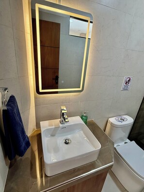 Shower, hair dryer, towels, soap - Top Location: Balcony, Comfort and Connection (Sucre)