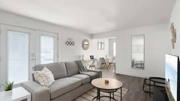 Téléviseur, bureau