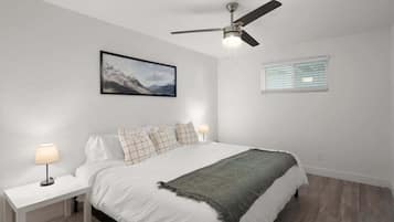 Schreibtisch, Bügeleisen/Bügelbrett, WLAN, Bettwäsche