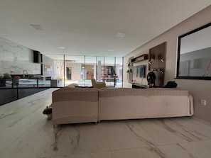 Televisión 