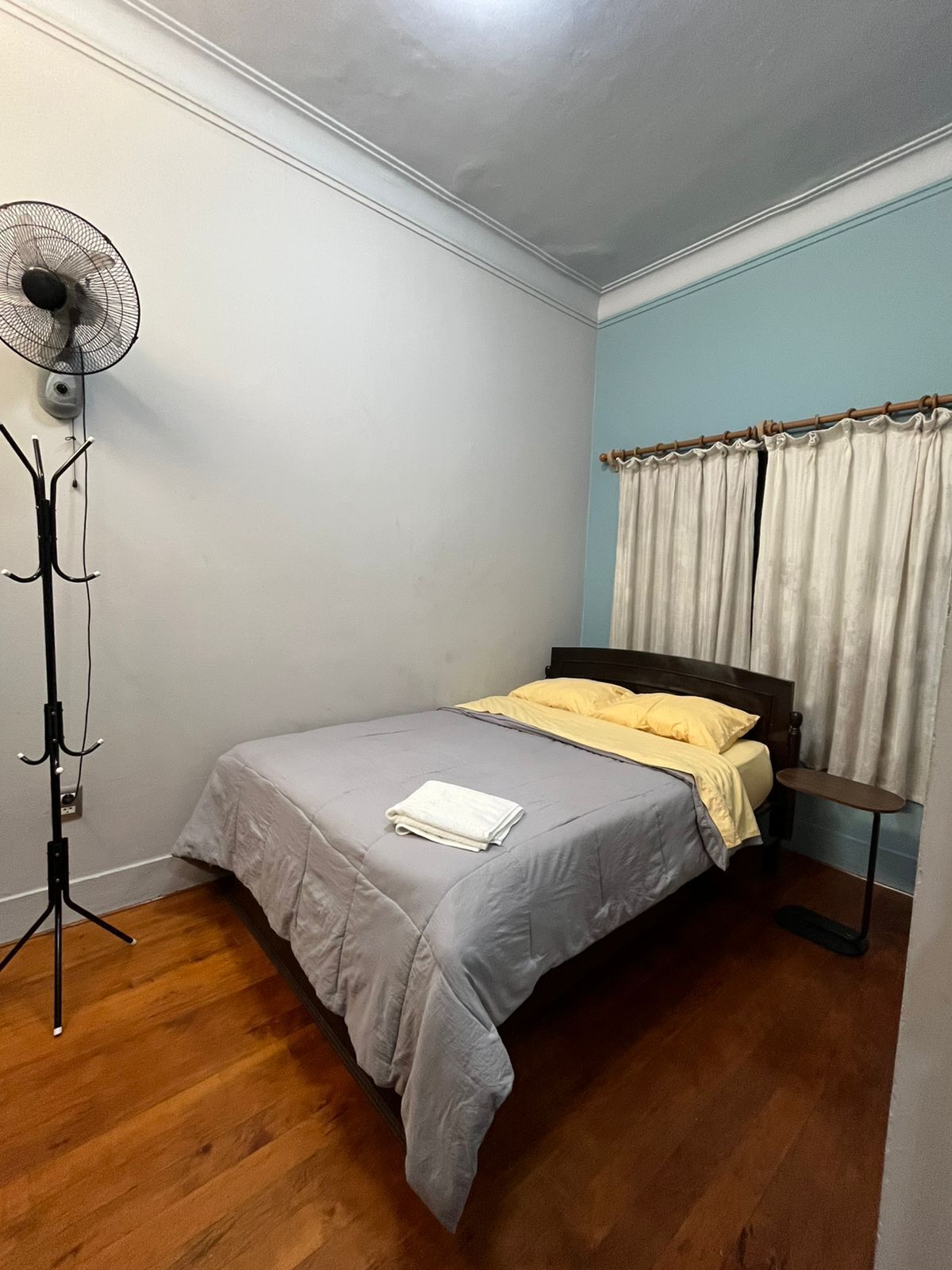 スタンダード シング  ルルーム | WiFi (無料)