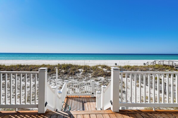 On the beach - Direct Beach Access! Prime PCB Bungalow w/ Deck (Panama City Beach)