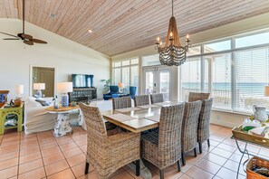 Dining - Direct Beach Access! Prime PCB Bungalow w/ Deck (Panama City Beach)