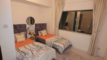 3 chambres, fer et planche Ă repasser, Wi-Fi, draps fournis