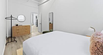 Huge Loft W/ Full Kitchen Near Central Park: Great for Families & Large Groups!