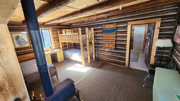 2 bedrooms, Internet, bed sheets