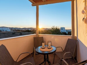 Outdoor dining - Pounta | 2BR Apartment w/ Shared Pool | Fiora I (24Q5+MPP Pounta, Greece)