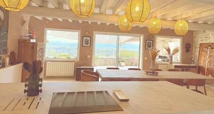 🌿 Charming farmhouse for 14 people - Jacuzzi, hanging garden & panoramic view