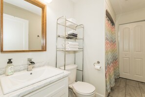 Towels, soap, toilet paper