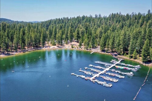 The Hide-Out! A Boho Cabin AC- Wi-fi