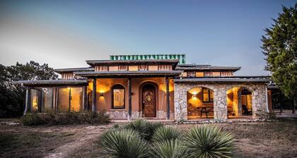 Sacred River Retreat For 12ppl