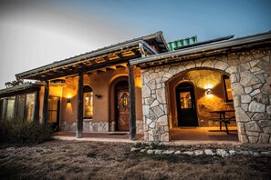 Exterior - Sacred River Retreat For 12ppl (Hunt)