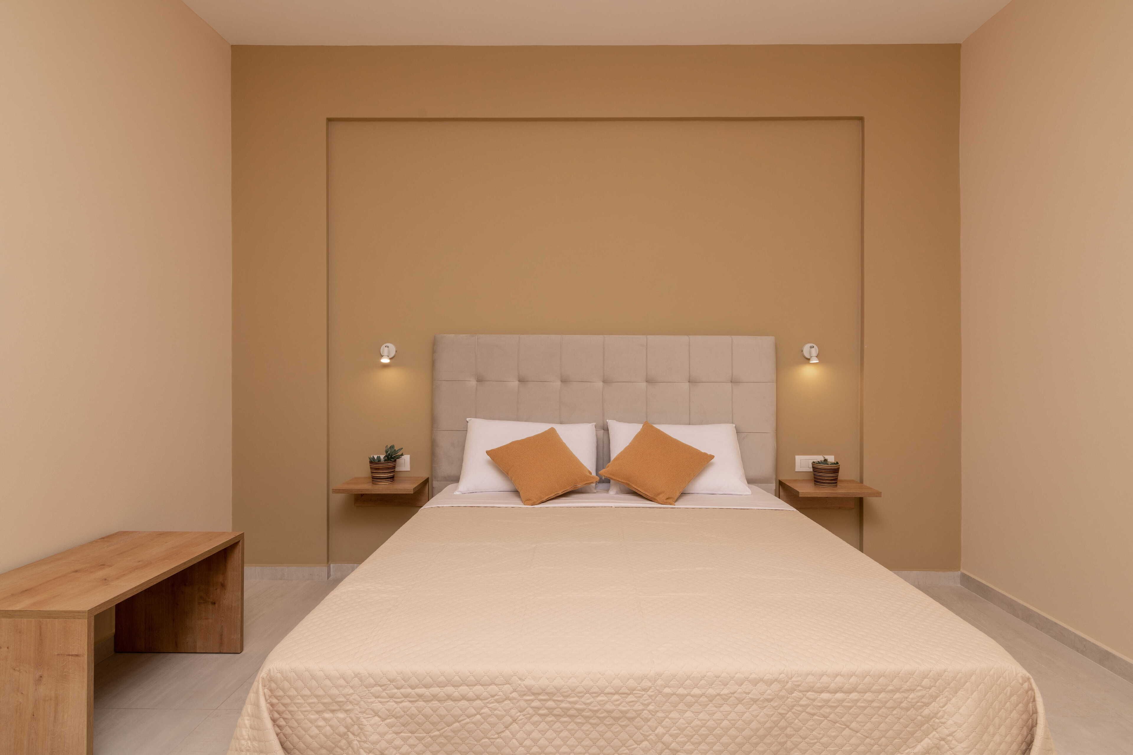 فيلا مريحة - ٣ غرف نوم - بمسبح خاص | خزنة داخل الغرفة وستائر تعتيم وتجهيزات عازلة للصوت ومكواة/لوح كي