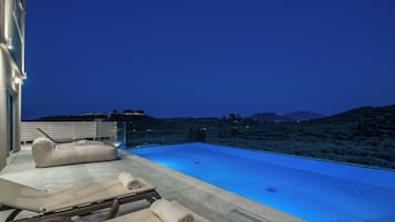 Luxury Villa, 2 Bedrooms, Private Pool, Sea View | Pool