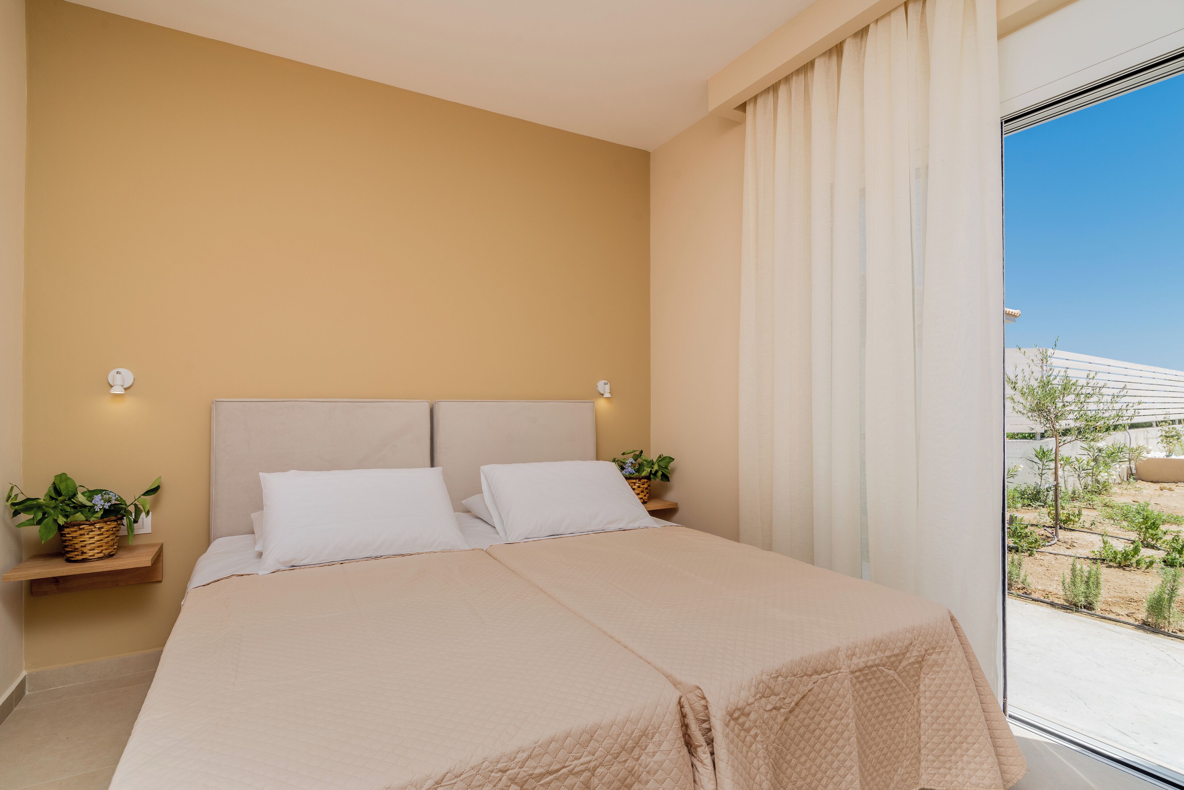 Lyxvilla - 3 sovrum - privat pool - utsikt mot bergen | Värdeförvaringsskåp på rummet, mörkläggningsgardiner och ljudisolering