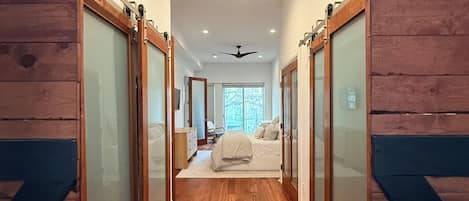 5 Schlafzimmer, Bügeleisen/Bügelbrett, WLAN, Bettwäsche