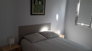 Fer et planche à repasser