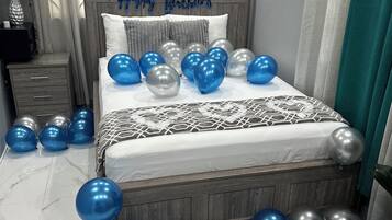 3 chambres, fer et planche Ă repasser, Wi-Fi, draps fournis