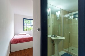 Shower, towels - Piscina, Lareira e Natureza Incrível - Petrópolis (Petropolis)