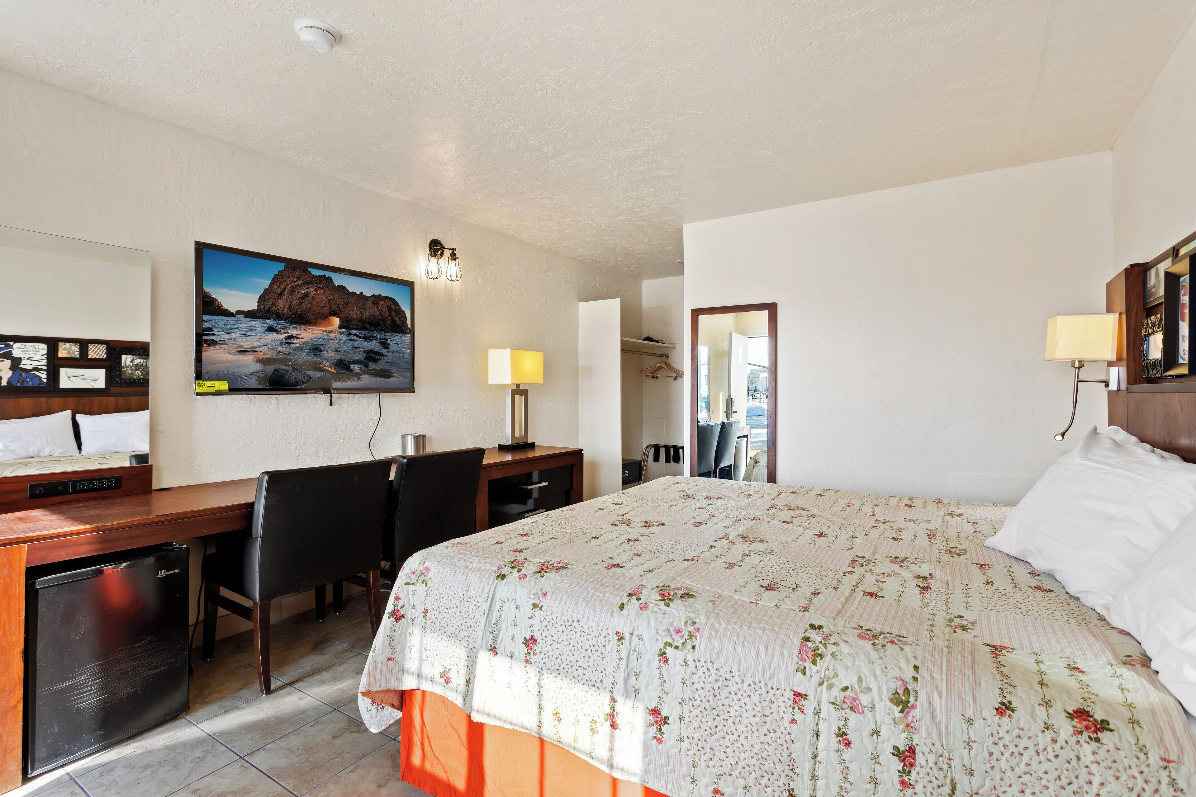 Temple View Inn — photo 6