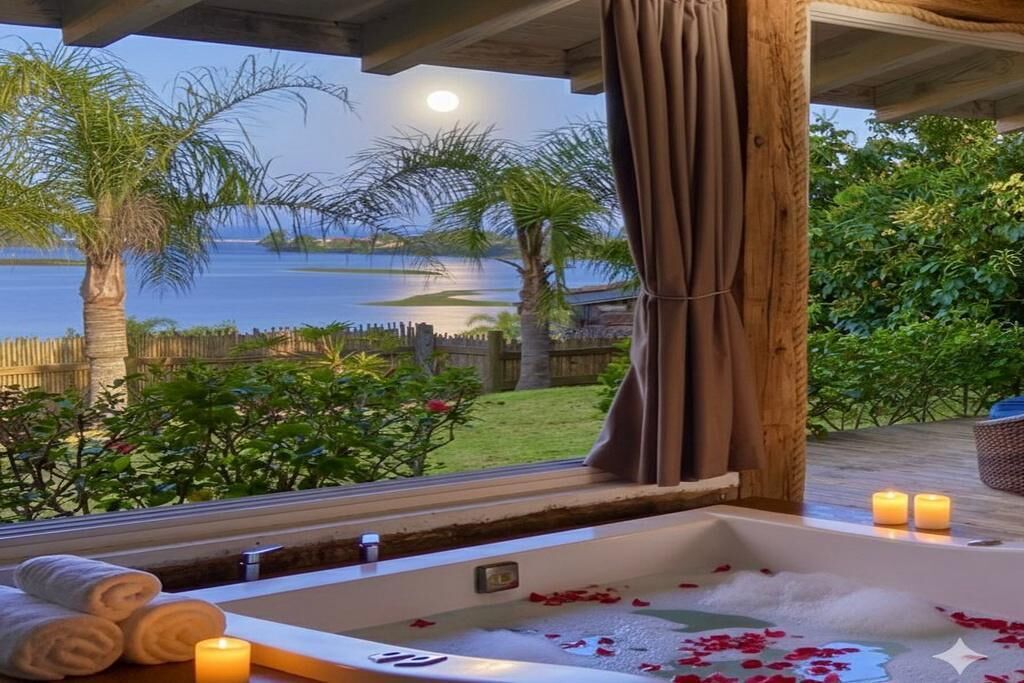 Suite – premium, lanai, strandutsikt | Utendørs boblebad