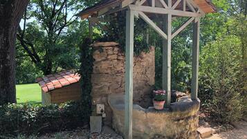 Enceinte de lâhĂ©bergement