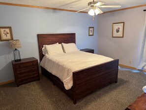 Bügeleisen/Bügelbrett, WLAN, Bettwäsche