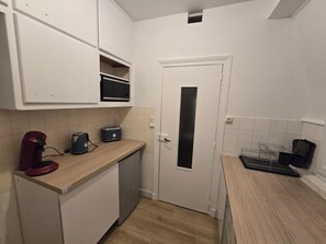 Private kitchen - L'Ecrin Bleu - Couple & pros - WiFi - Station & Hyper Centre (Angoulême)