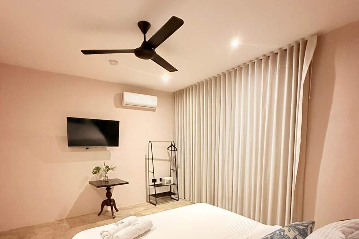 Comfort kamer, privébadkamer | Een kluis op de kamer, een strijkplank/strijkijzer, gratis wifi