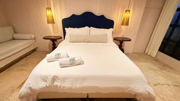 Casa familiar | Ropa de cama de alta calidad y caja de seguridad en la habitación