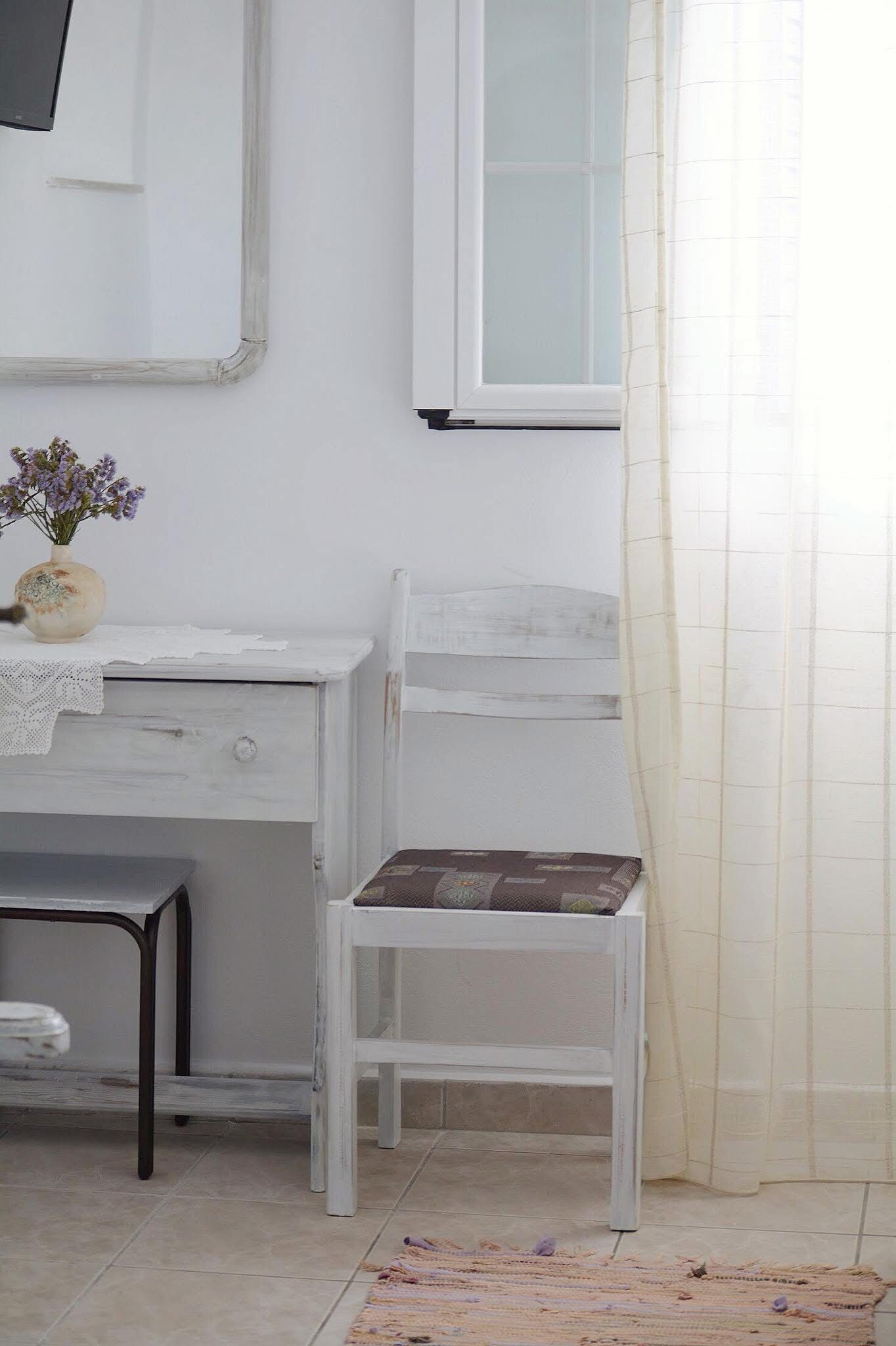 Classic Apartment, Garden View | Interior